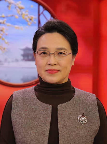 杨秀(民俗学)博士,中国艺术研究院副研究员,兼任中国民俗学会副会长。